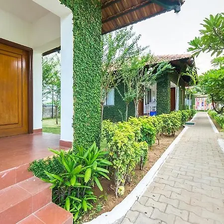 Hotel Riverside Resort And Spa Kumbakonam-2